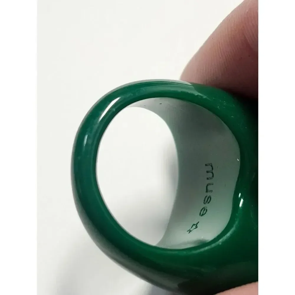 Sparklemuse Acrylic Rhinestone Heart On Heart Ring Size 8 Green Clear